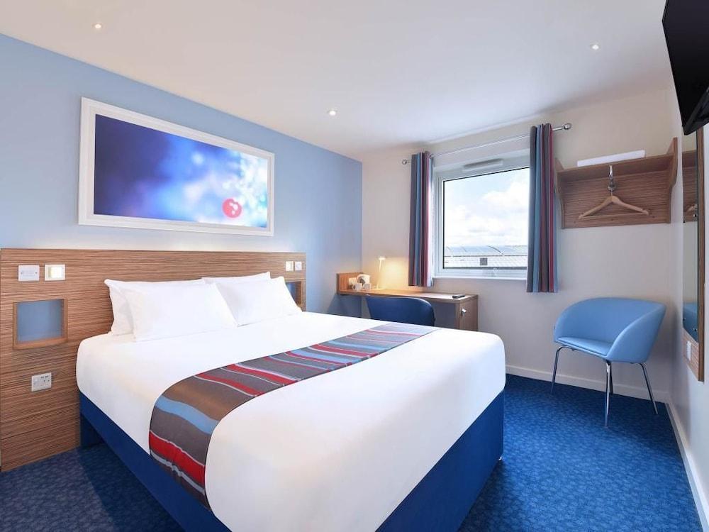 Travelodge London Ілінг Екстер'єр фото